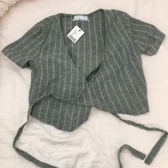 Urban outfitters Wrap Top - Picture 2 of 3